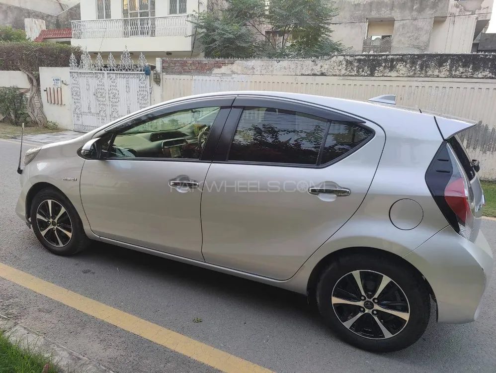 ٹویوٹا اکوا 2018 for Sale in لاہور ٹویوٹا اکوا 2018 for Sale in لاہور Image-3