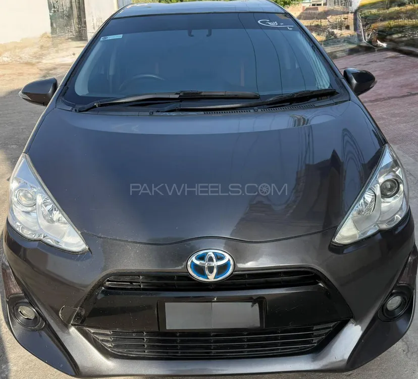 Toyota Aqua 2015 for Sale in Sadiqabad Image-1