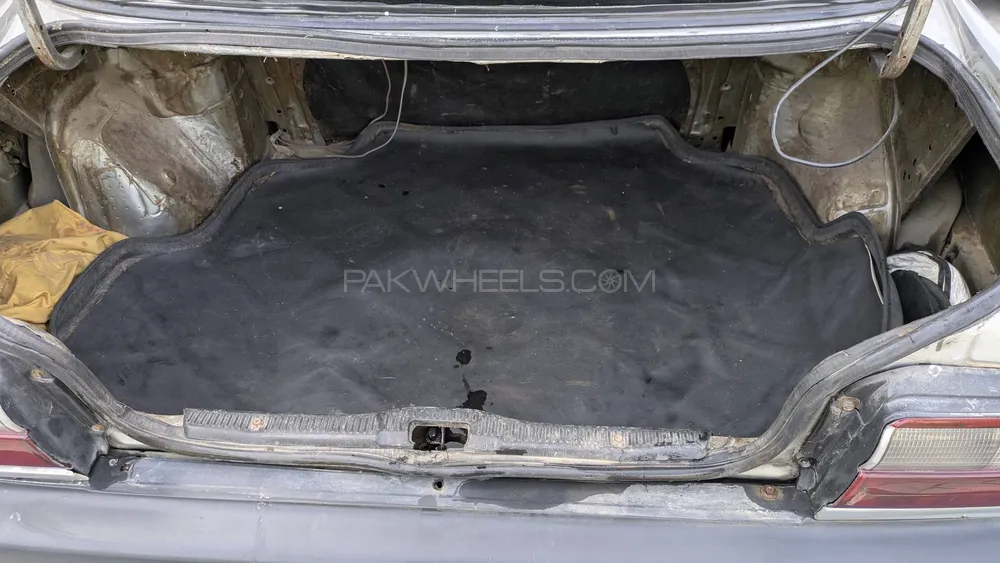 Toyota Corolla 2001 for Sale in Islamabad Image-1