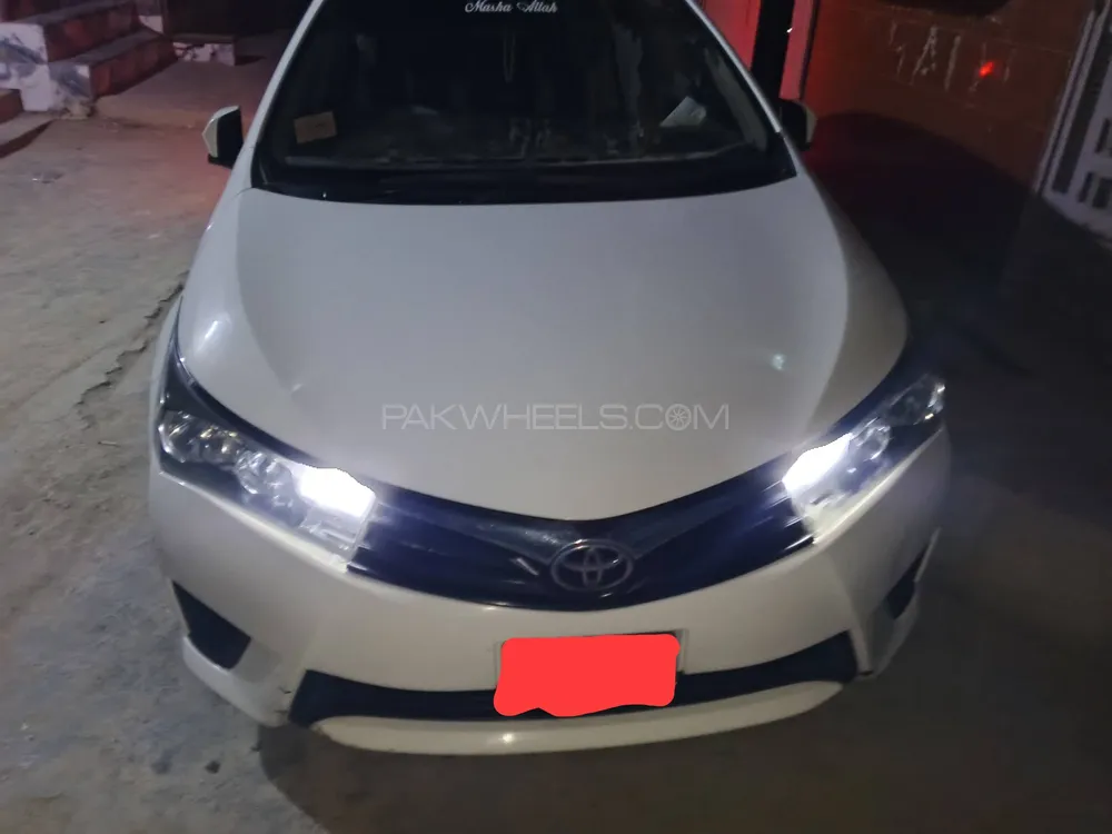 Toyota Corolla 2016 for Sale in Karachi Image-1