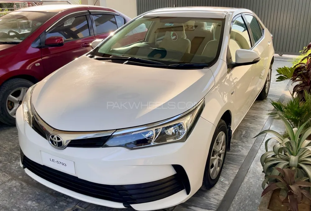 Toyota Corolla 2020 for Sale in Islamabad Image-1