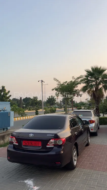 Toyota Corolla 2013 for Sale in Lahore Image-1