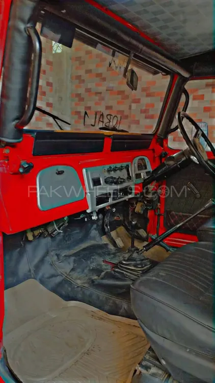 Toyota Land Cruiser 1981 for Sale in Mardan Toyota Land Cruiser 1981 for Sale in Mardan Image-4
