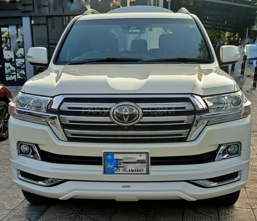 Toyota Land Cruiser 2018 for Sale in Islamabad Image-1