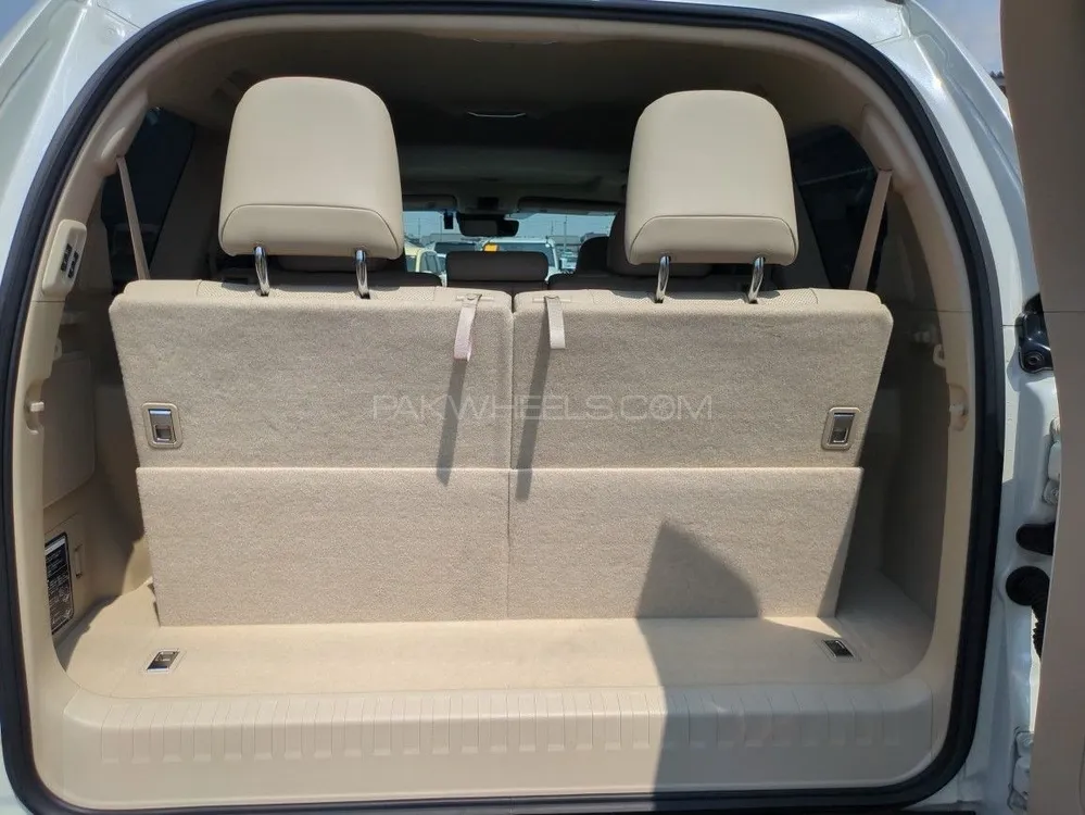 Toyota Prado 2021 for Sale in Hyderabad Toyota Prado 2021 for Sale in Hyderabad Image-14