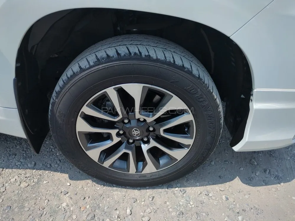 Toyota Prado 2021 for Sale in Hyderabad Toyota Prado 2021 for Sale in Hyderabad Image-10