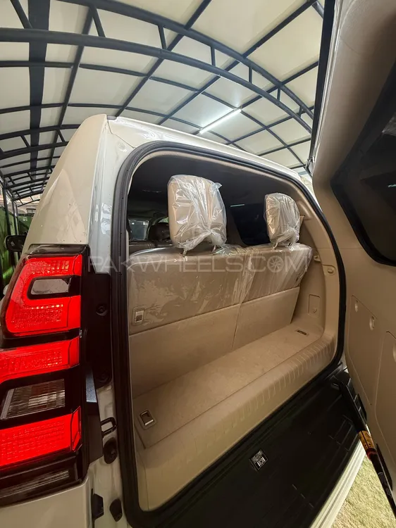 Toyota Prado 2020 for Sale in Gujranwala Toyota Prado 2020 for Sale in Gujranwala Image-16