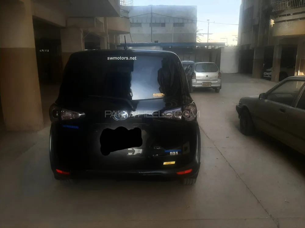 Toyota Sienta 2016 for Sale in Karachi Image-1