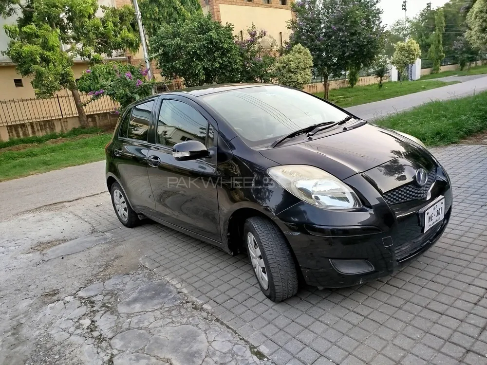 Toyota Vitz 2009 for Sale in Wah cantt Image-1