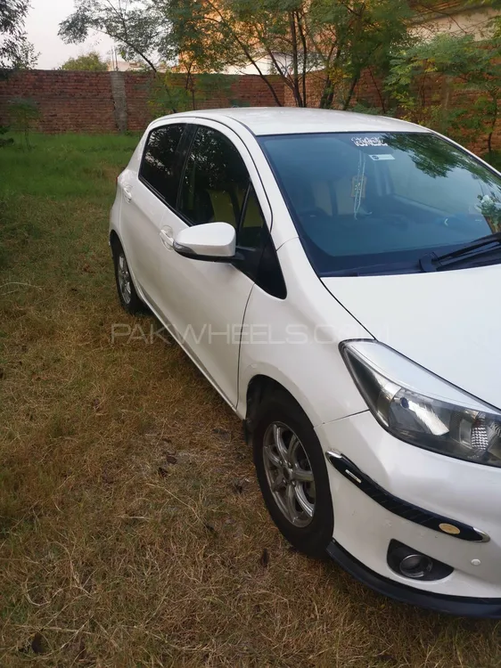 Toyota Vitz 2013 for Sale in Swabi Toyota Vitz 2013 for Sale in Swabi Image-8
