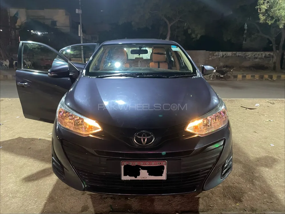 Toyota Yaris Sedan 2021 for Sale in Karachi Image-1