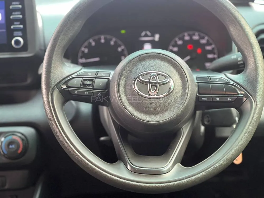 Toyota Yaris Hatchback 2023 for Sale in Rawalpindi Toyota Yaris Hatchback 2023 for Sale in Rawalpindi Image-8