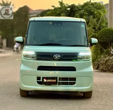 Daihatsu Tanto 2022