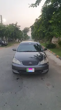 Toyota Corolla SE Saloon 2005