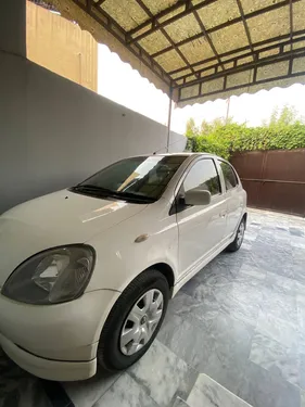 Toyota Vitz F 1.0 2000