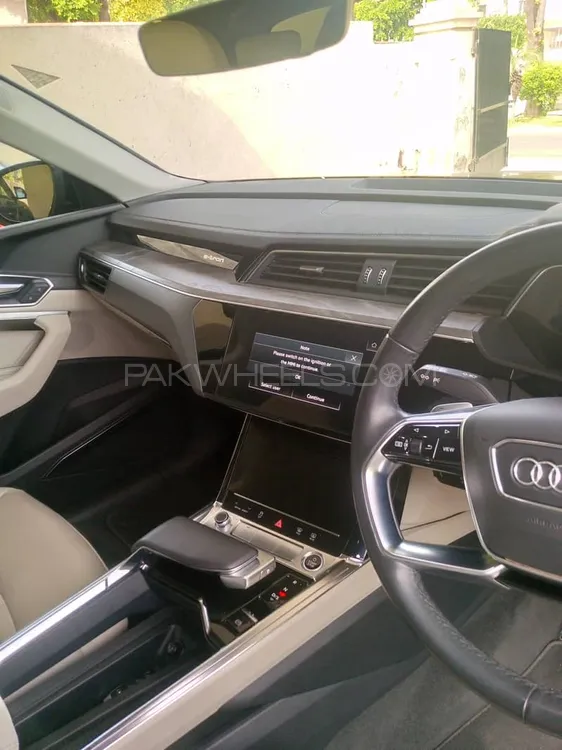 Audi e-tron 2022 for Sale in Lahore Audi e-tron 2022 for Sale in Lahore Image-11