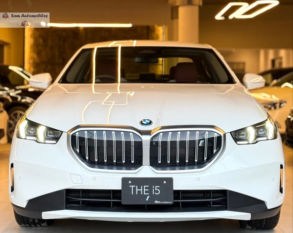 BMW i5 2024 for Sale in Karachi BMW i5 2024 for Sale in Karachi Image-1