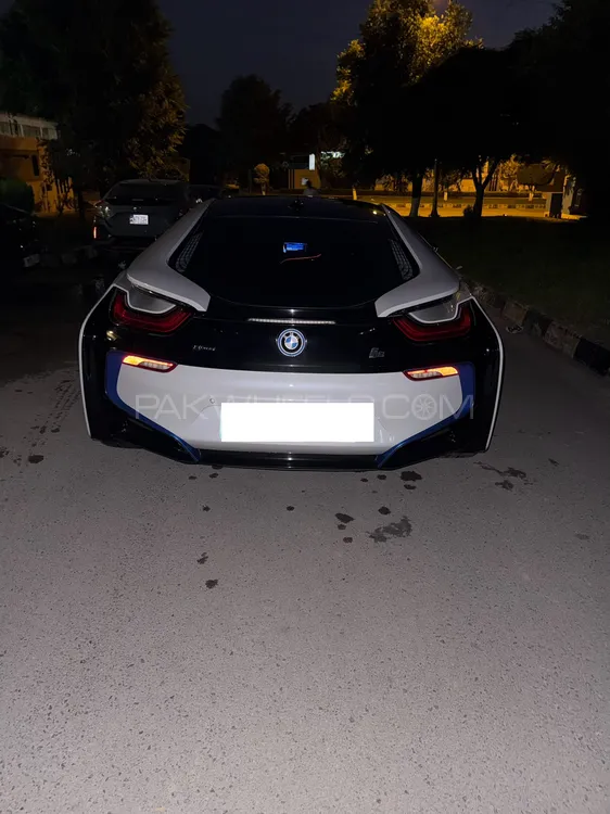 BMW i8 2015 for Sale in Islamabad BMW i8 2015 for Sale in Islamabad Image-3