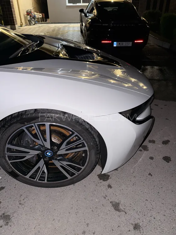 BMW i8 2015 for Sale in Islamabad BMW i8 2015 for Sale in Islamabad Image-5