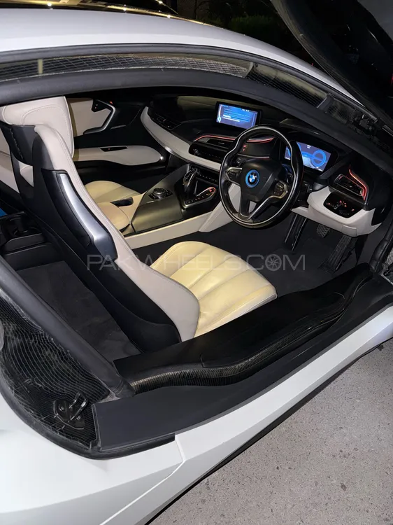 BMW i8 2015 for Sale in Islamabad BMW i8 2015 for Sale in Islamabad Image-6