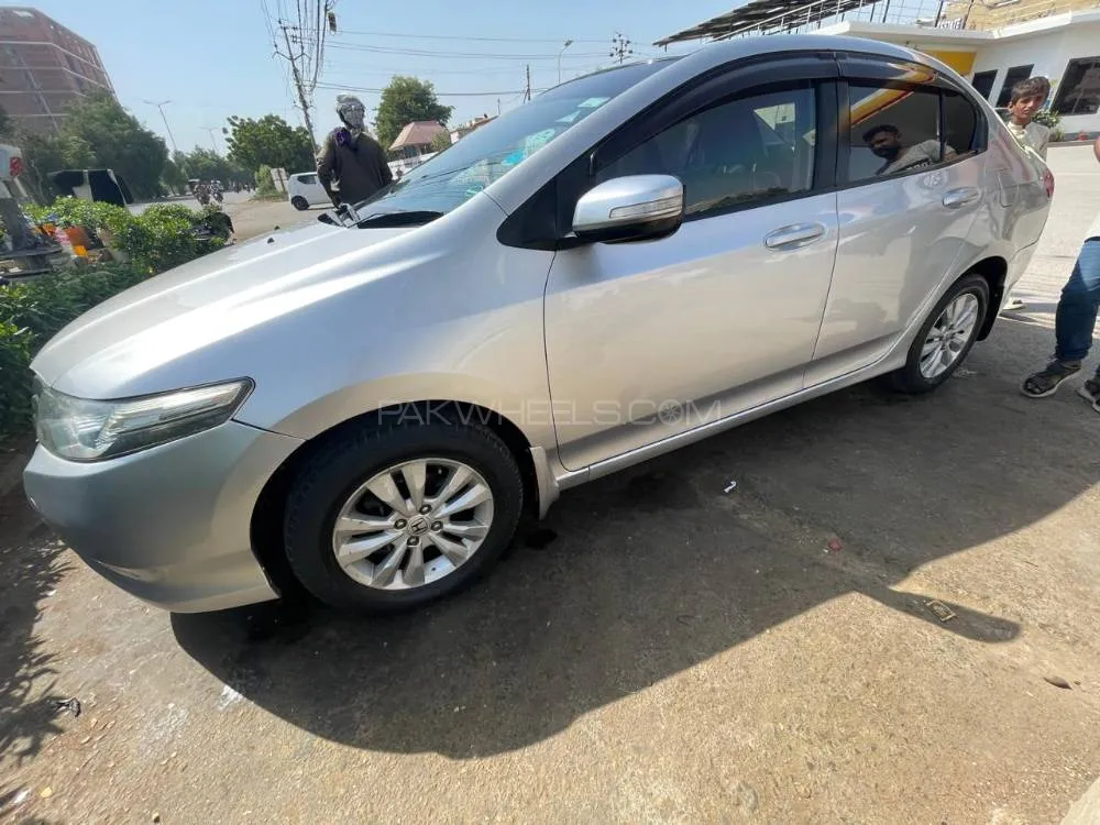 Honda City 2013 for Sale in Karachi Image-1