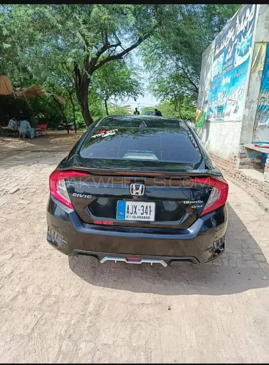 Honda Civic 2018 for Sale in Pir mahal Honda Civic 2018 for Sale in Pir mahal Image-2
