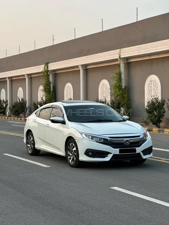 Honda Civic 2018 for Sale in Faisalabad Image-1