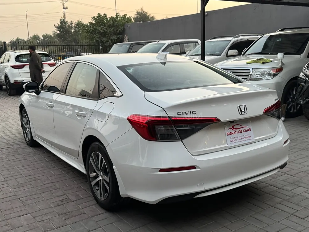 Honda Civic 2022 for Sale in Islamabad Honda Civic 2022 for Sale in Islamabad Image-6