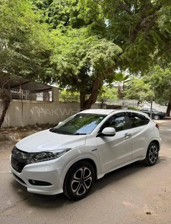 Honda Vezel 2014 for Sale in Karachi Image-1