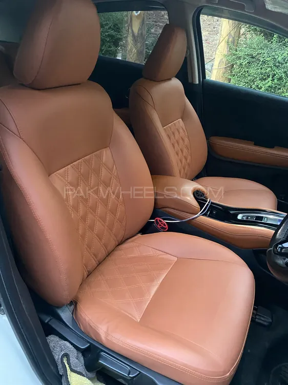 Honda Vezel 2014 for Sale in Hyderabad Honda Vezel 2014 for Sale in Hyderabad Image-20