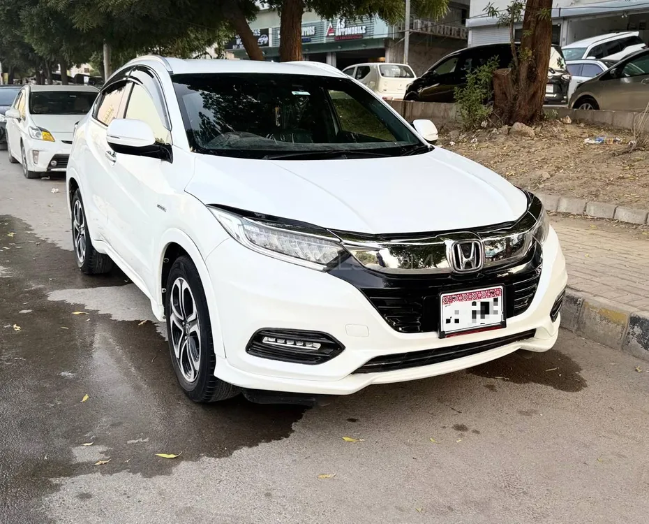 Honda Vezel 2016 for Sale in Karachi Image-1