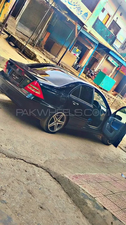Mercedes Benz C Class 2003 for Sale in Islamabad Image-1
