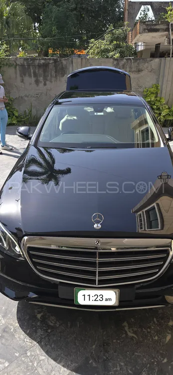 Mercedes Benz E Class 2020 for Sale in Gujranwala Mercedes Benz E Class 2020 for Sale in Gujranwala Image-1