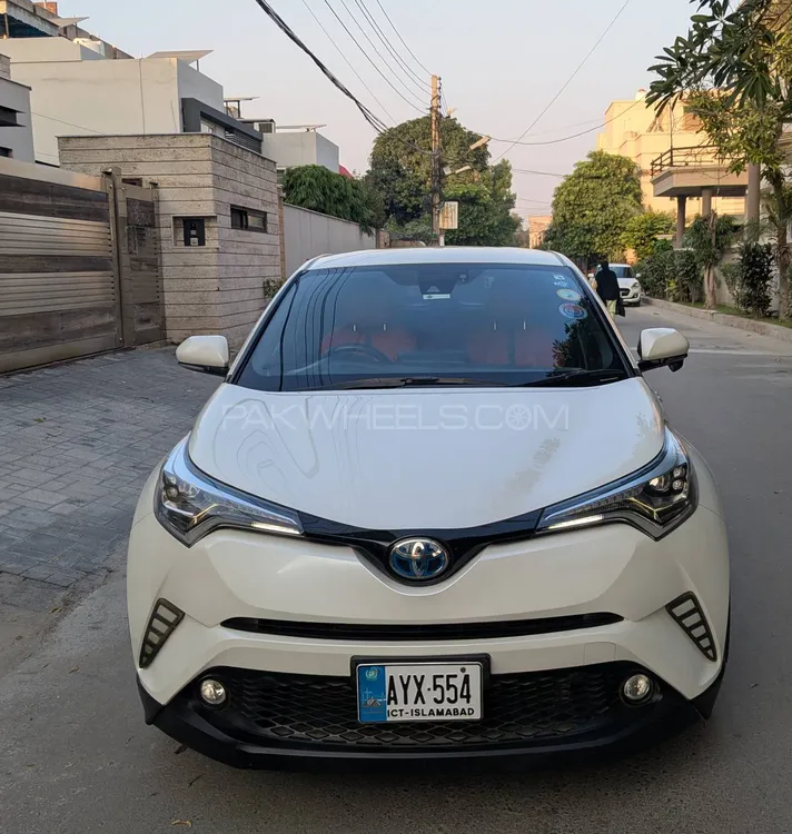 Toyota C-HR 2018 for Sale in Faisalabad Image-1