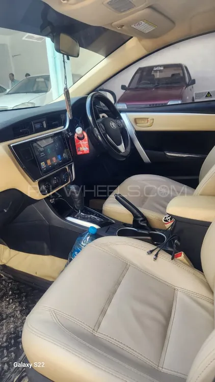 Toyota Corolla 2020 for Sale in Islamabad Image-1