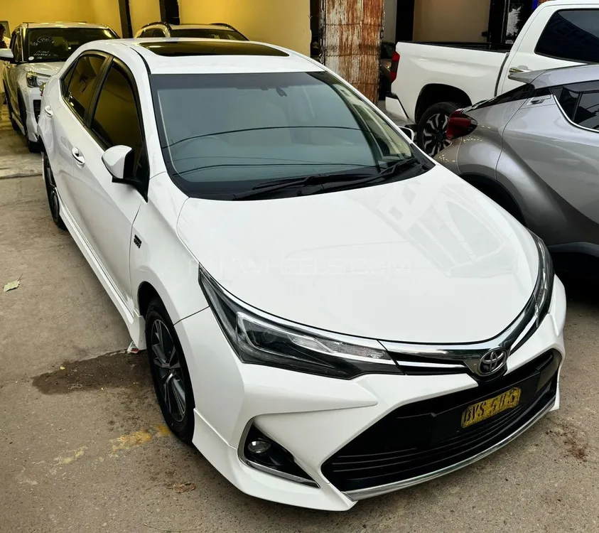 Toyota Corolla 2021 for Sale in Karachi Image-1