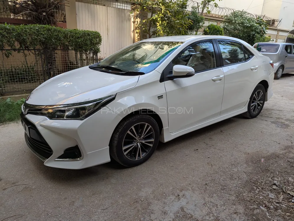 Toyota Corolla 2021 for Sale in Karachi Image-1