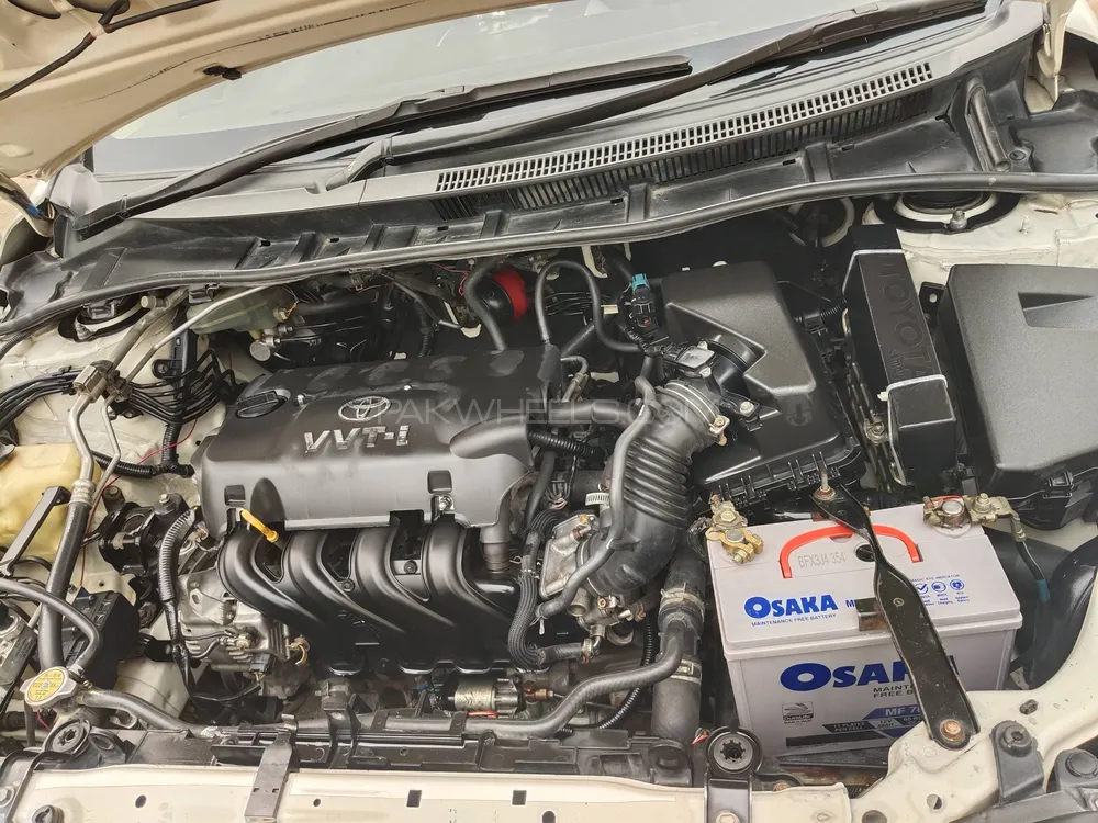 Toyota Corolla 2011 for Sale in Jhang Image-1
