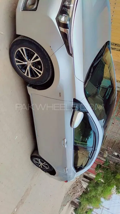 Toyota Corolla 2017 for Sale in Okara Image-1