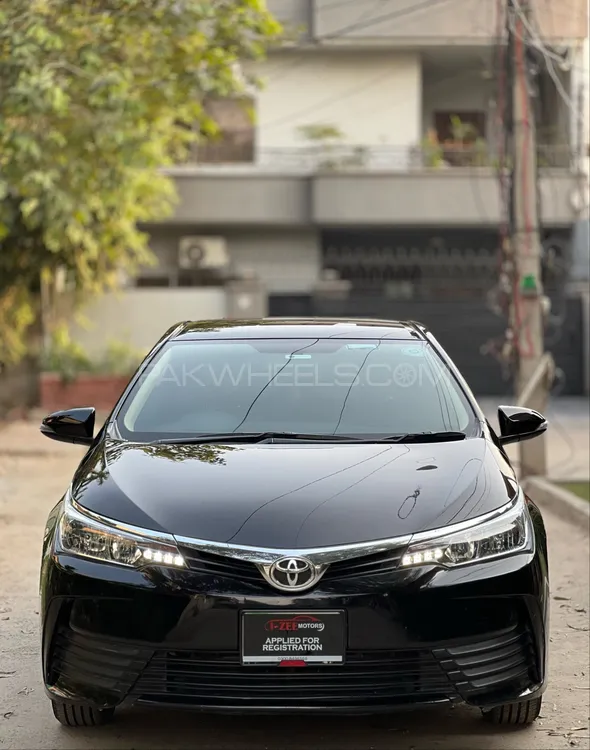 Toyota Corolla 2020 for Sale in Lahore Image-1