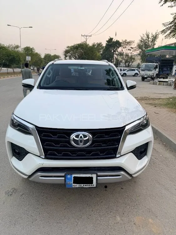 Toyota Fortuner 2021 for Sale in Islamabad Toyota Fortuner 2021 for Sale in Islamabad Image-1
