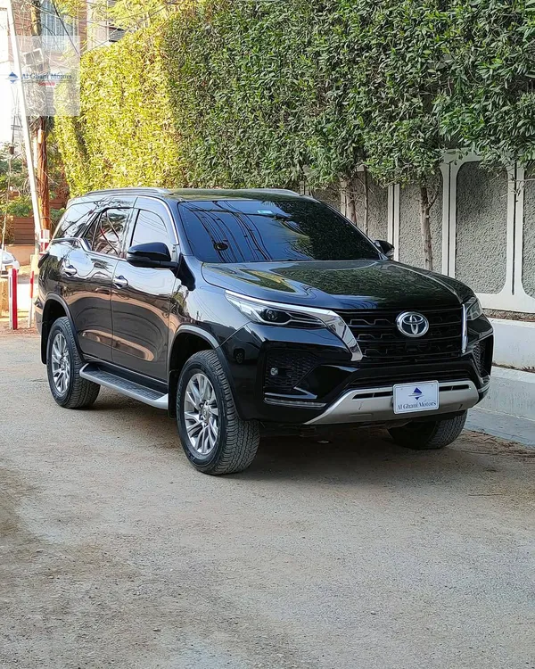 Toyota Fortuner 2022 for Sale in Karachi Toyota Fortuner 2022 for Sale in Karachi Image-2