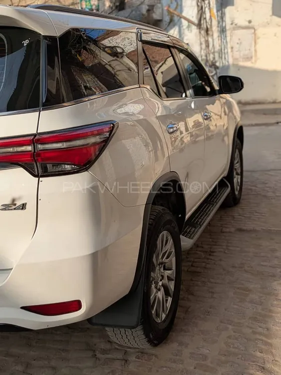Toyota Fortuner 2022 for Sale in Lahore Image-1