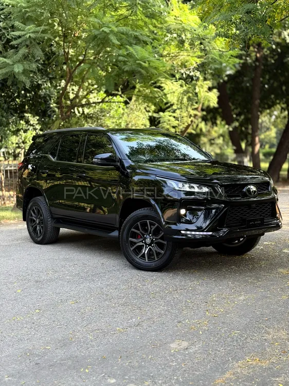 Toyota Fortuner 2025 for Sale in Lahore Image-1