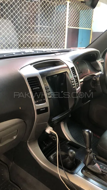 Toyota Prado 2004 for Sale in Lahore Toyota Prado 2004 for Sale in Lahore Image-7