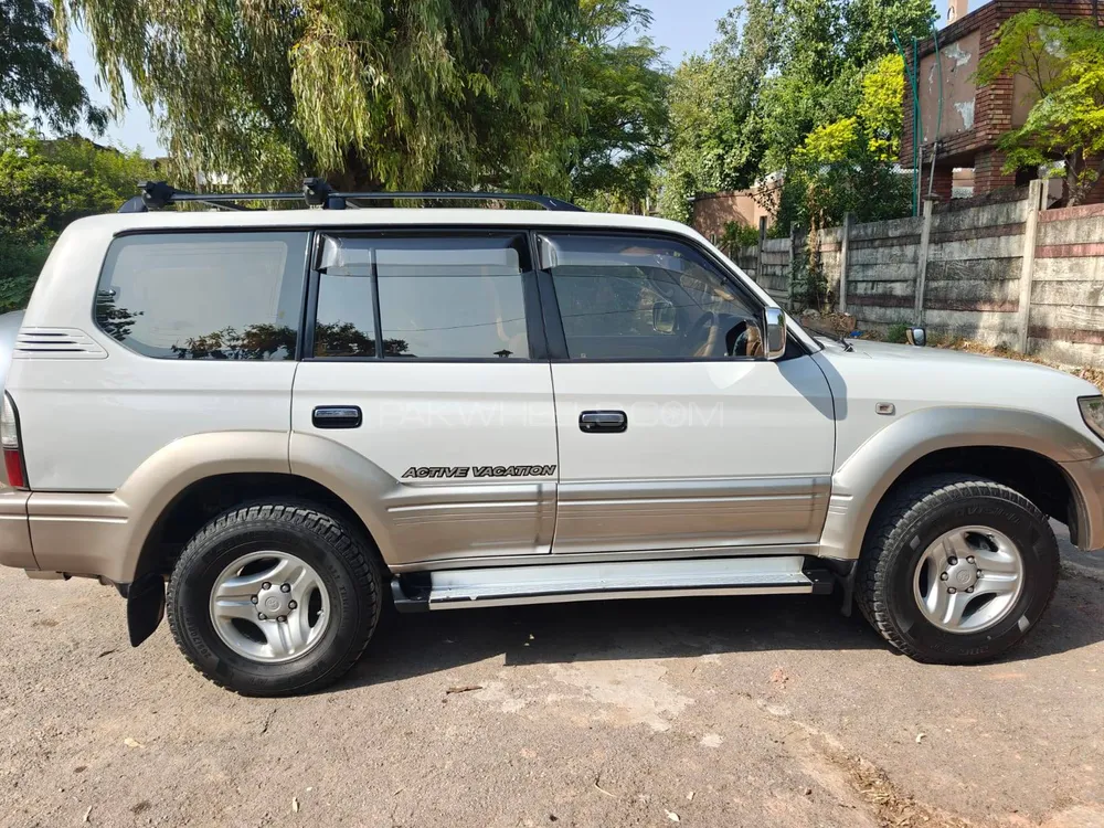 Toyota Prado 1999 for Sale in Islamabad Image-1