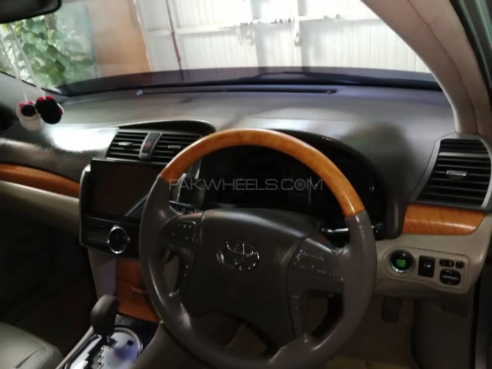 Toyota Premio 2013 for Sale in Karachi Image-1