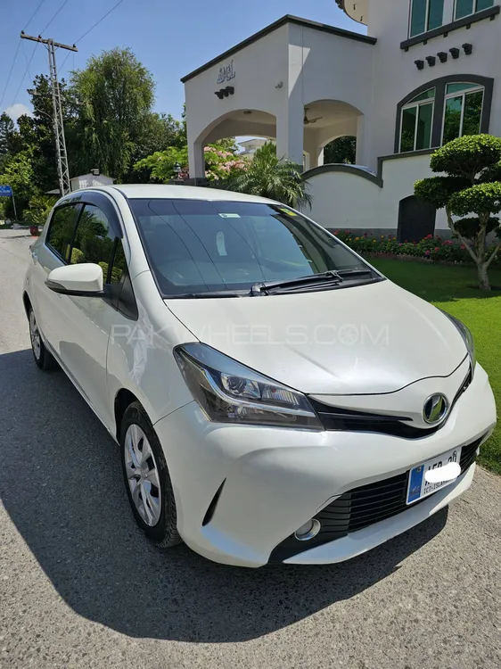 Toyota Vitz 2014 for Sale in Islamabad Toyota Vitz 2014 for Sale in Islamabad Image-1