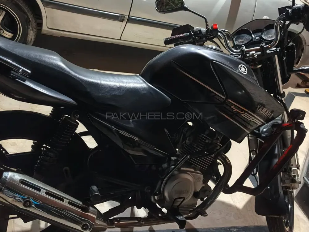 Yamaha YBR 125 2015 for Sale Yamaha YBR 125 2015 for Sale Image-10