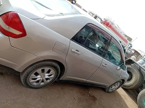 Nissan Tiida 15M 2006